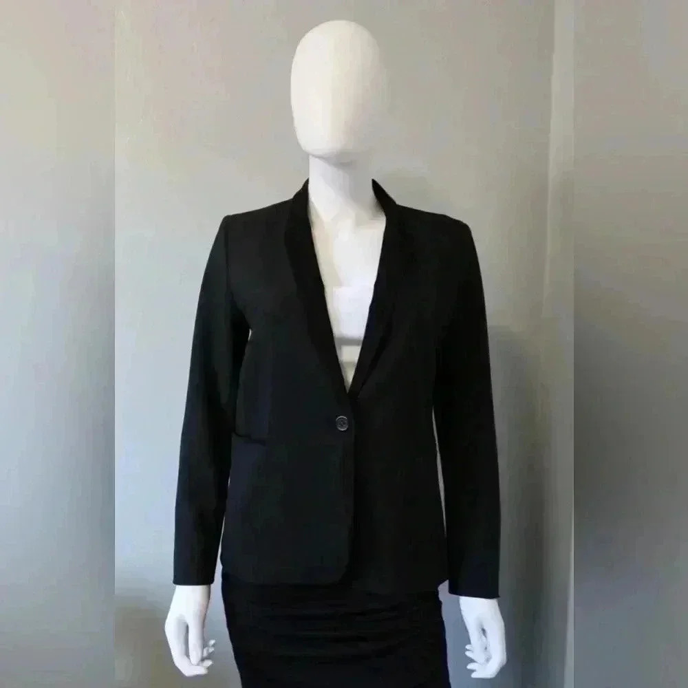 Maje Women's Enes Blazer with Goatskin Suede Black Size 38 EUC Retail $595